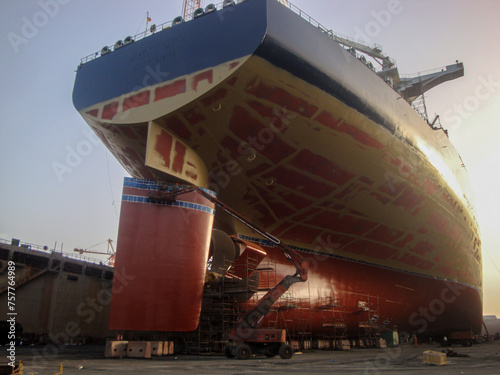 Billede på lærred A ship in the Drydock