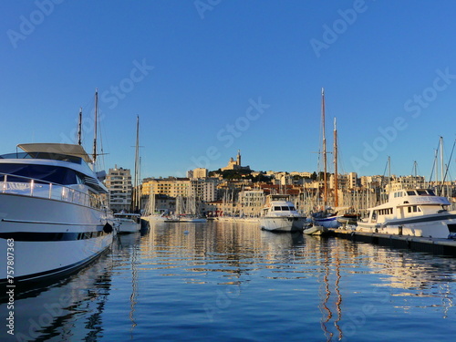 Port de Marseille et bateaux