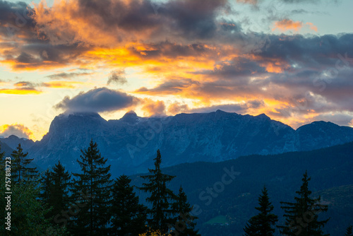 Reiter Alm in den Berchtesgadener Alpen im Sonnenuntergang