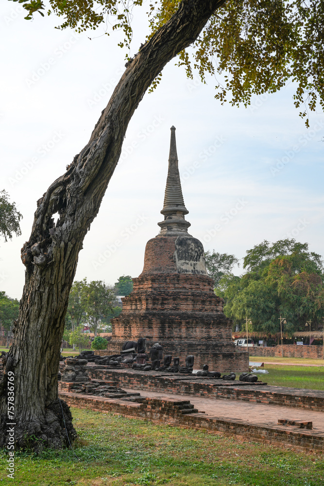 Wat Ratchaburana, Ayutthaya Province, Thailand, is the oldest temple built in 1424. See pictures of the old remains until today, taken on 26-01-2024. Wat Ratchaburana, Ayutthaya Province, Thailand, is the oldest temple built in 1424. See pictures of the old remains until today, taken on 26-01-2024.