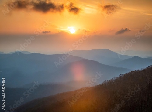 Smoky mountain sunset © D'Arcangelo Stock