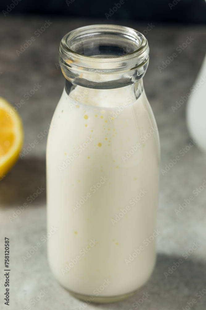 Cold Refreshing White Buttermilk Cold Refreshing White Buttermilk