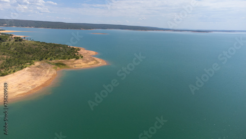 Wallpaper Mural Represa da usina Hidrelétrica e represa da Cemig, na cidade de Três Marias, MG, Brasil e um pouco vila da cemig, da cidade e da prainha Torontodigital.ca