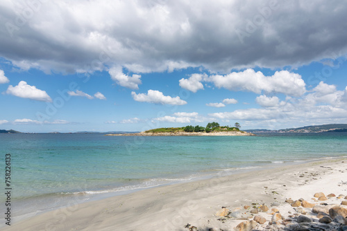 Isla de O Santo do Mar  en Mar  n  Galicia  Espa  a 