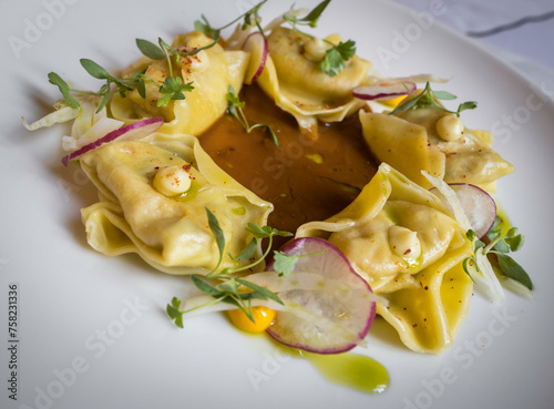 Fototapeta Naklejka Na Ścianę i Meble -  Plat cuisine gastronomie