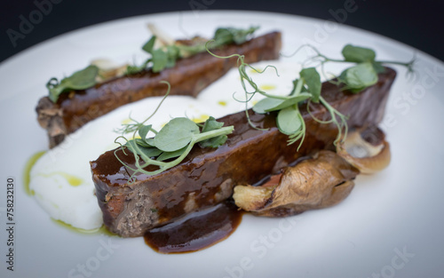 Fototapeta Naklejka Na Ścianę i Meble -  Plat cuisine gastronomie