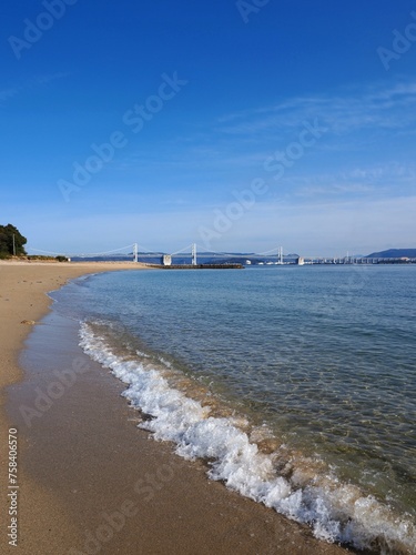 泊海水浴場（本島）瀬戸大橋が見える瀬戸内海のビーチ【香川県丸亀市】7