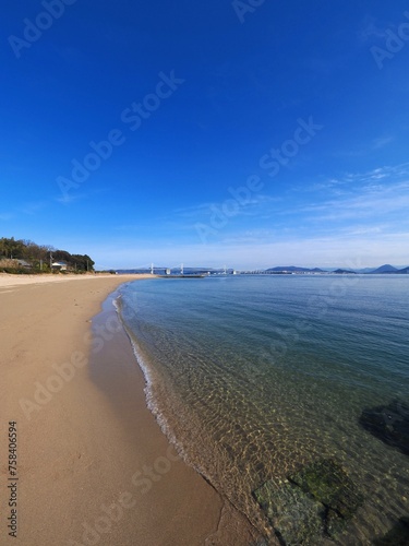 泊海水浴場（本島）瀬戸大橋が見える瀬戸内海のビーチ【香川県丸亀市】4