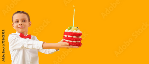 Cute little boy with Birthd...