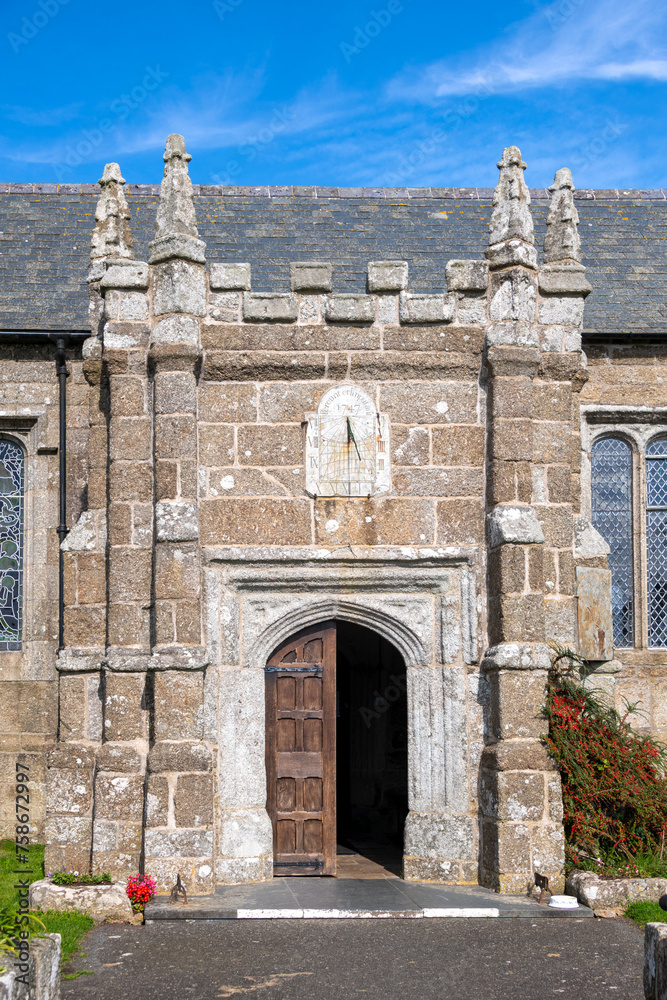 Obraz premium Eingang zu einer alten Kirche in Cornwall 