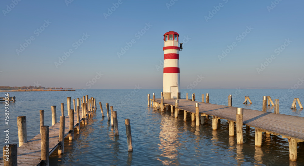 Leuchtturm in Podersdorf am See, Neusiedlersee, Burgenland, Österreich