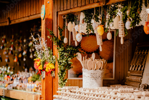 Canvas Print Traditional Easter market with colorful and painted easter eggs in Vienna, Austr