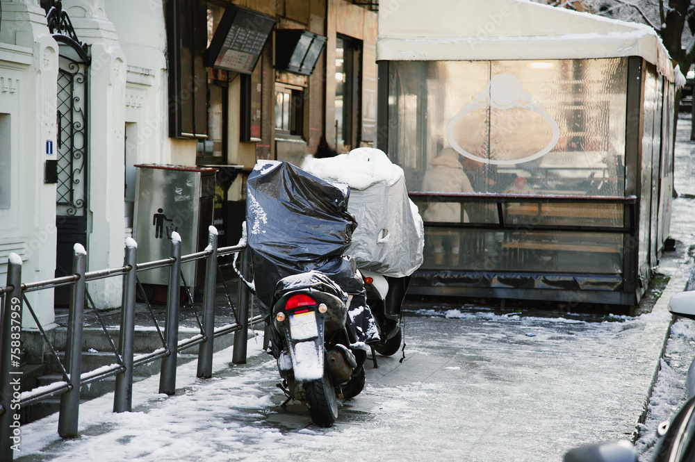 Obraz premium winter street of a European city
