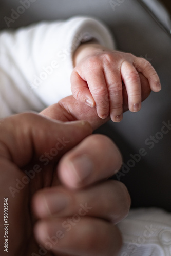 La main de bébé
