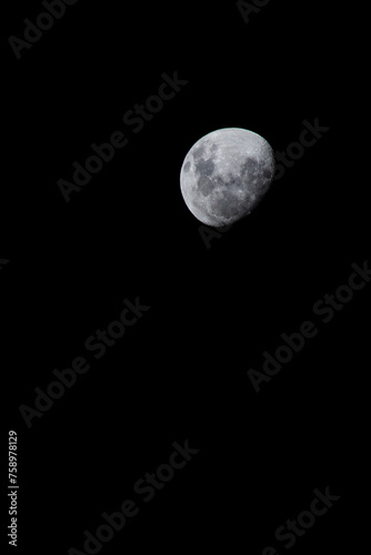 Cold waning moon in the sky 3 © Gislan