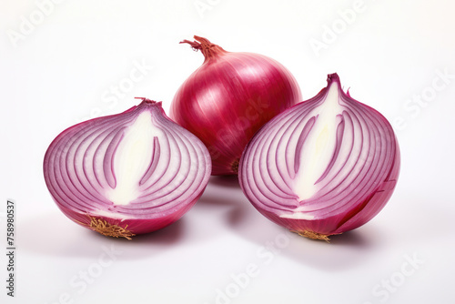 Whole and sliced red onions with visible layers, on a neutral background.