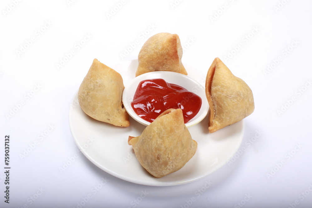 Vegetarian samosa or samosas. Indian special traditional street food Punjabi samosa or Coxinha, Croquete and other Fried Brazilian Snacks. Vegetarian samosa or samosas. Indian special traditional street food Punjabi samosa or Coxinha, Croquete and other Fried Brazilian Snacks.