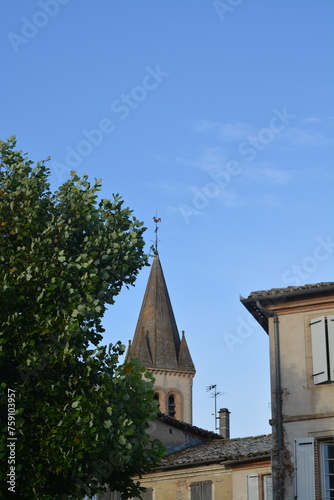 église 💒 bâtiment