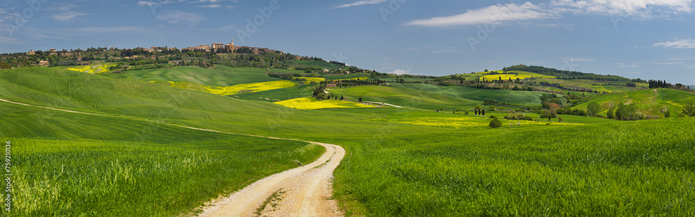 Güterweg nach Pienza, Toskana, Italien Güterweg nach Pienza, Toskana, Italien