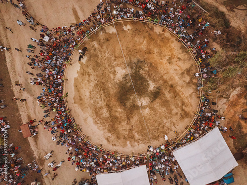 Vista de Dron de jaripeo tradicional ranchero en México