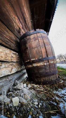  barn in winter