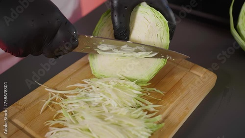 licing cabbage