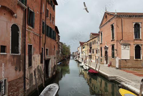  Away from crowds of tourists in Venice, there are many beautiful neighborhoods to explore with much less boat traffic.