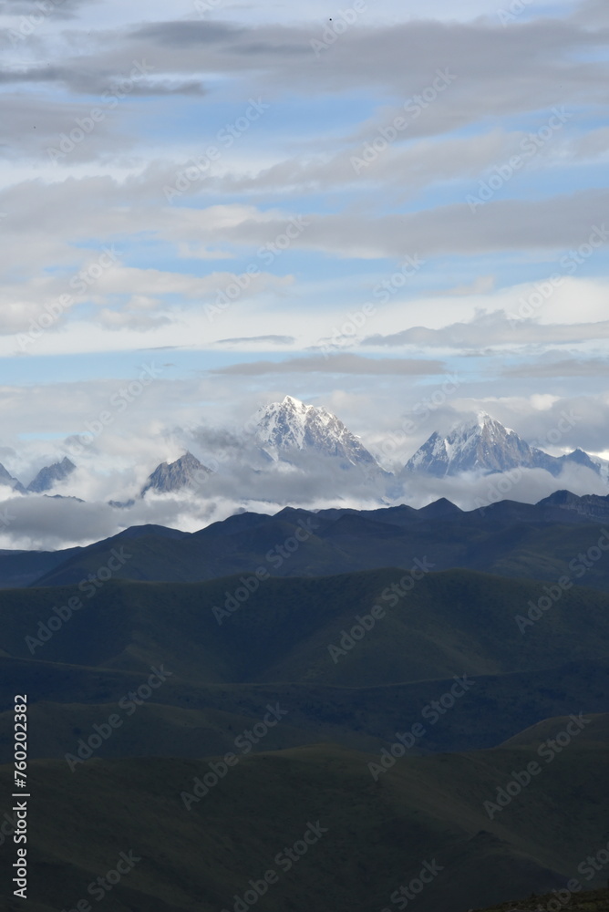 mountains and clouds, West Sichuan highlands, China mountains and clouds, West Sichuan highlands, China