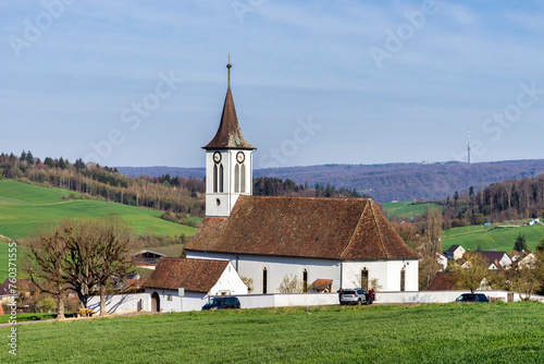 Ref. Kirchgemeinde Arisdorf-Giebenach-Hersberg. Die Kirche von Arisdorf und Giebenach-Hersberg im Kanton Baselland. Schweiz