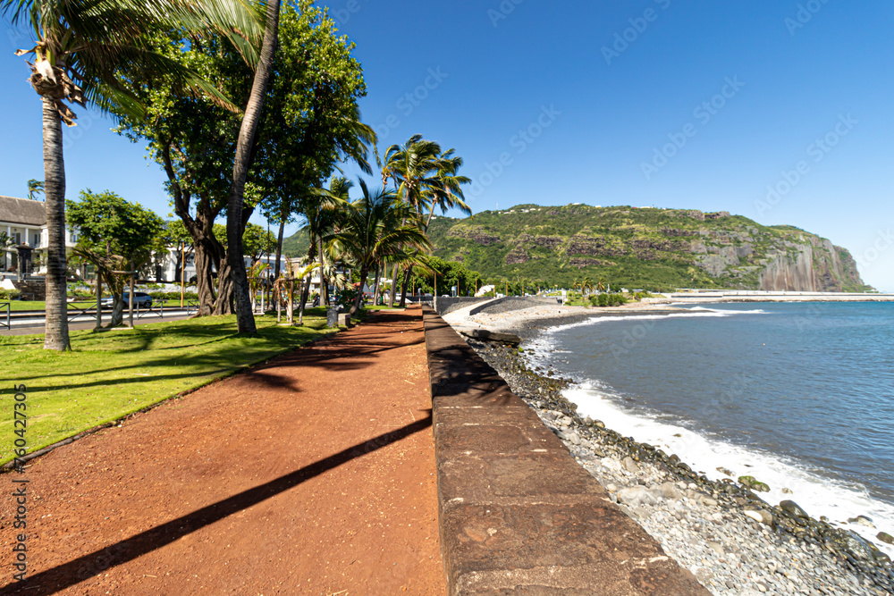 Ballade au Barachois à Saint-Denis de l'île de La Réunion Ballade au Barachois à Saint-Denis de l'île de La Réunion