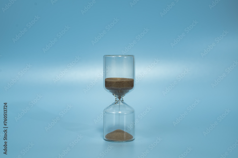 砂時計(青背景)
砂時計(青背景)