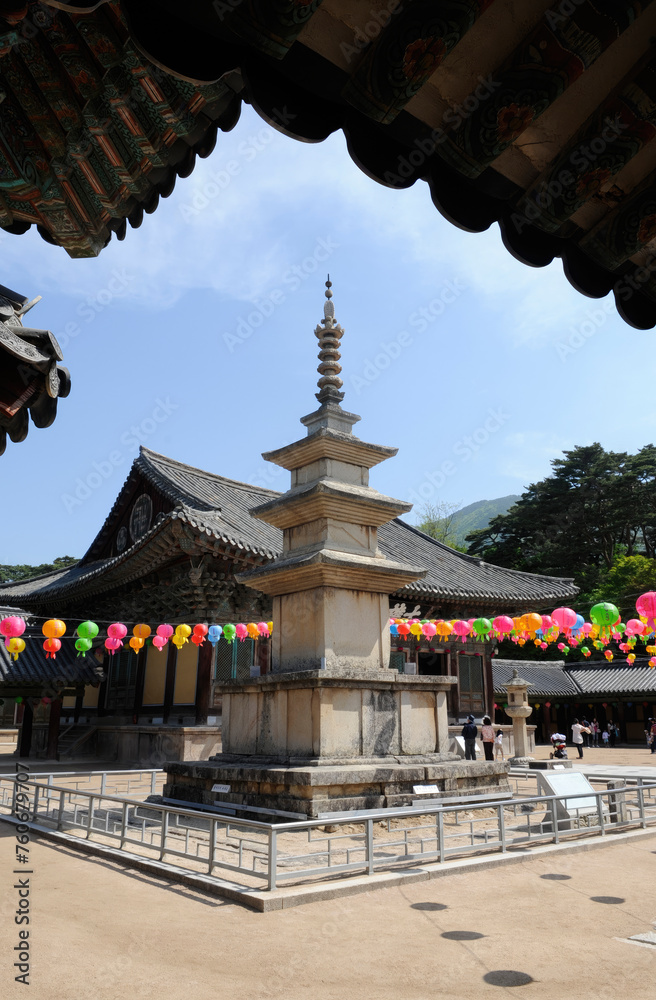 Fototapeta premium Bulguksa Temple was founded in 528 AD during the Silla Dynasty in the southeastern part of the Korean Peninsula.