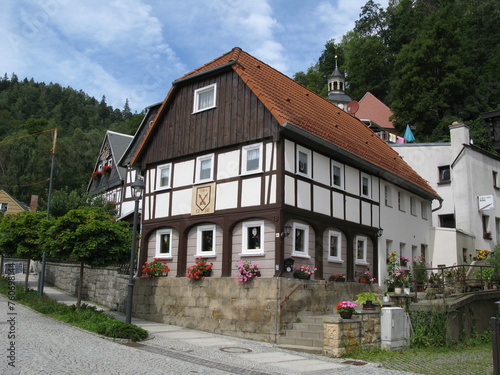 Fototapeta Naklejka Na Ścianę i Meble -  Umgebindehaus in Oybin im Zittauer Gebirge in Sachsen