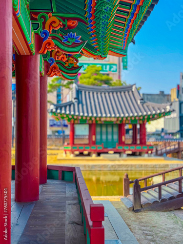 한국 조선시대 전통건축 한옥 기와집 © Healingfilms