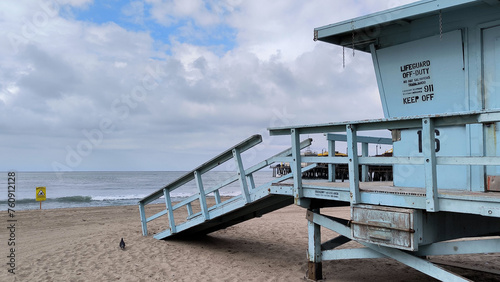 Cabane de sauveteur sur la plage de Santa Monica. Côte de l'océan Pacifique Los Angeles USA.