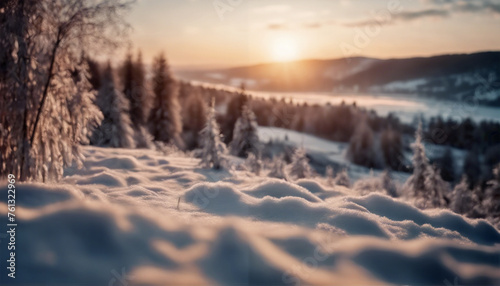 Aurora Bianca- Paesaggio Invernale Illuminato dai Primi Raggi del Sole