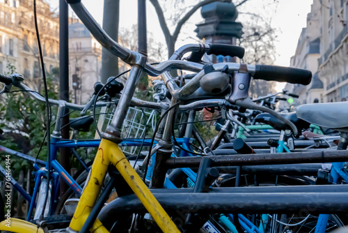 Bikes in Paris street  © Marie Fouque