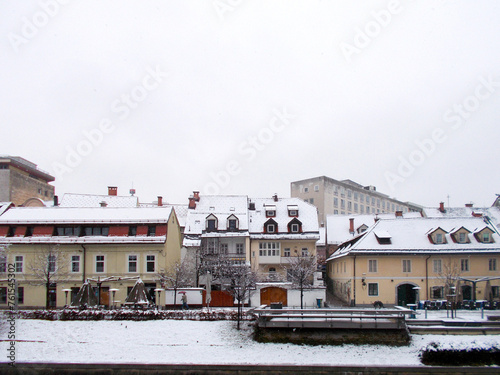 Nevicata a Lubiana Hribarjevo Nabrezje photo