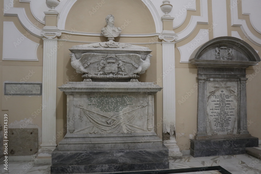 Benevento - Monumento funebre del generale Manhes nella Chiesa di San Domenico