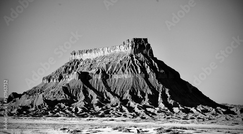 black and white landscape of plateau in the western states