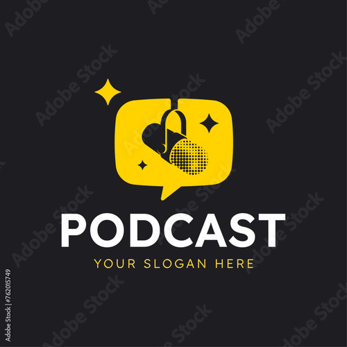 podcast bubble chat microphone logo