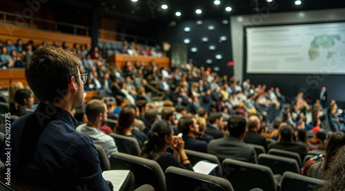 Global Perspectives Seminar: Attentive International Audience in a Modern Lecture Hall
