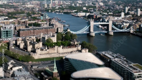 Afternoon timelapse on London Bridge Tames river and  Tower of London  (ID: 762341318)