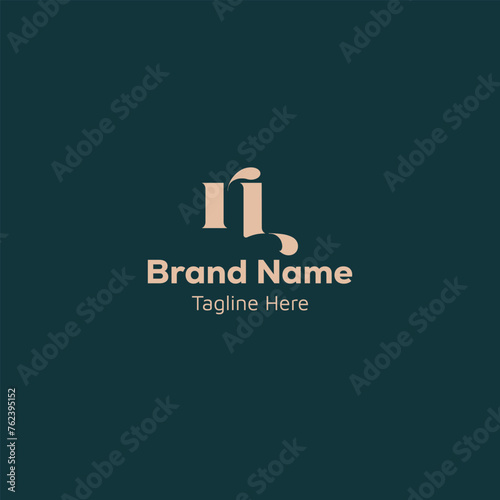 ri initial based minimal logo