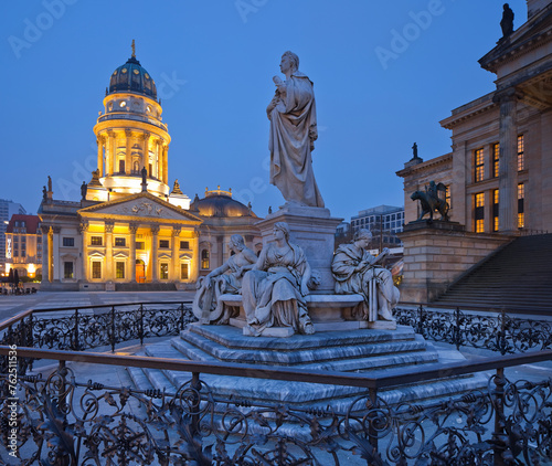 Deutschland, Berlin, Gendarmenmarkt, Deutscher Dom, Konzerthaus photo