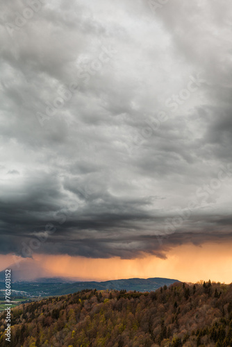 Soir d'orage  © Pierre