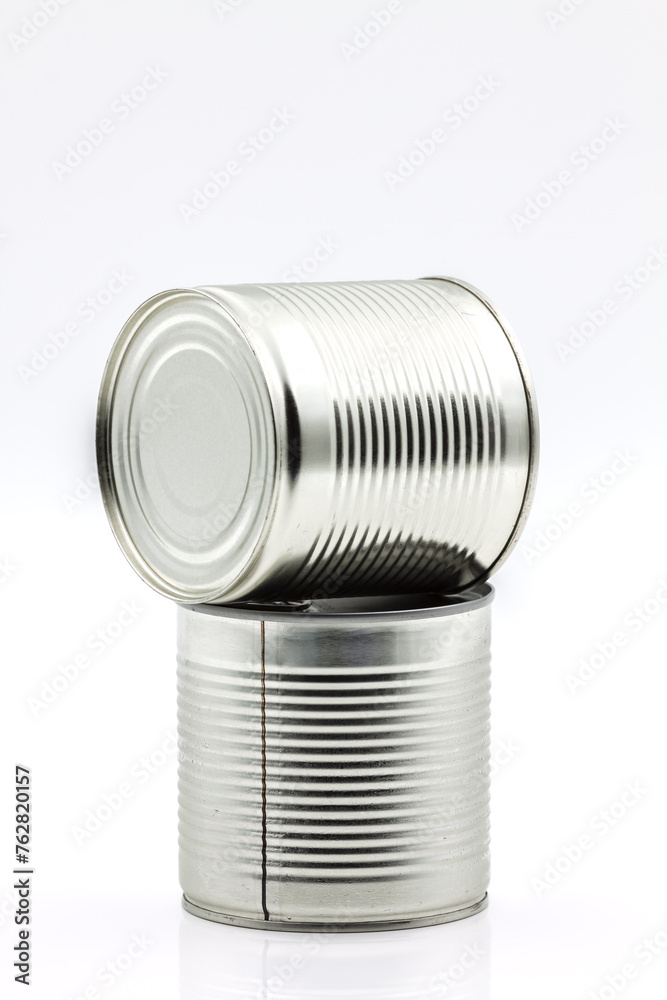 Cylindrical tin can Cylindrical tin can