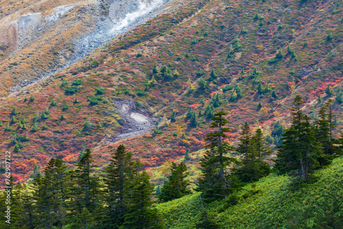 日本の風景 壮大な絶景 秋の渋峠から草津白根山を望む