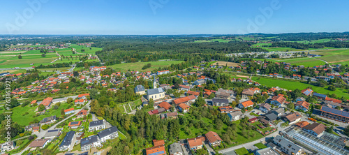 Die Gemeinde Rohrdorf am Inn im Chiemgau im Luftbild photo