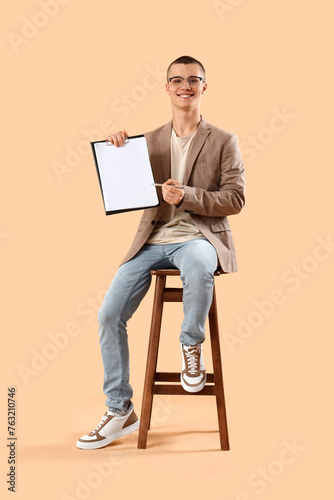 Handsome young businessman ...